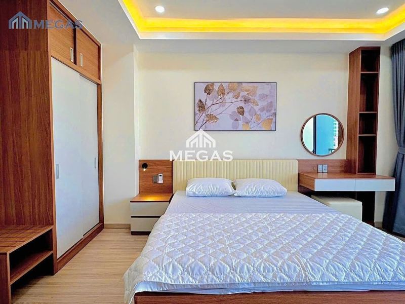 1 Bedroom Apartment with Balcony Cao Van Be
