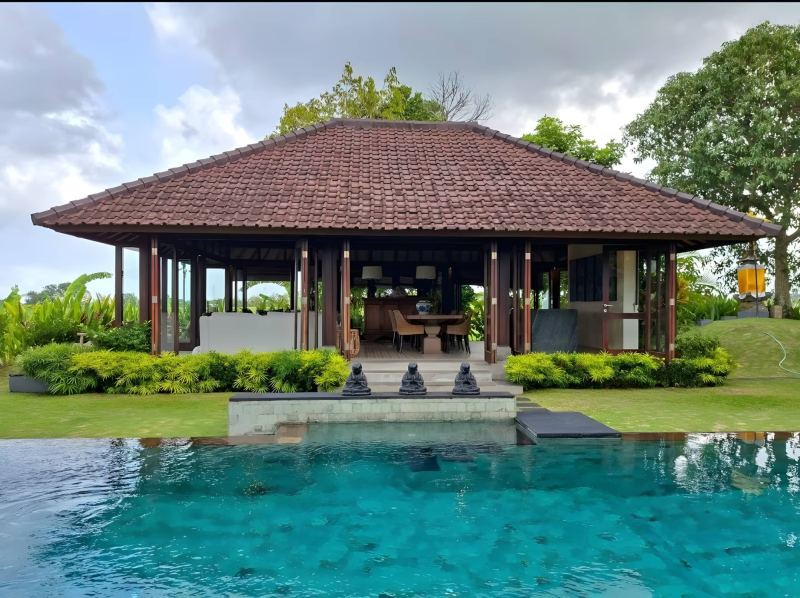 4-Bedroom Villa in Kaba-Kaba