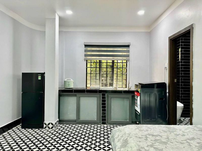 Studio with Skylight on Hoang Hoa Tham