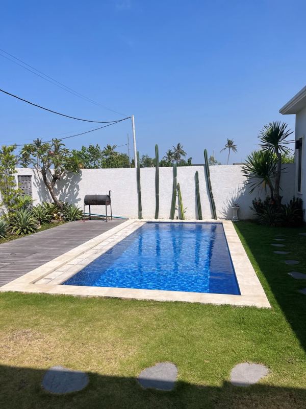 Private Room in 3BR Villa in Seseh / Munggu