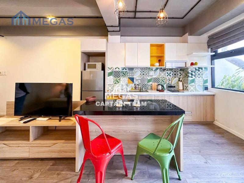 Studio apartment with balcony on Tran Phu