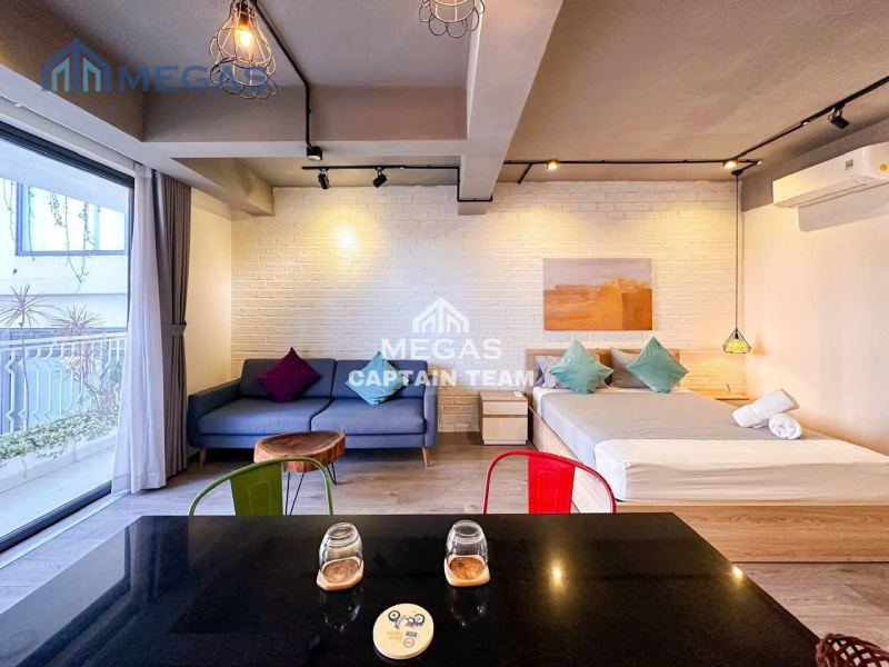 Studio apartment with balcony on Tran Phu