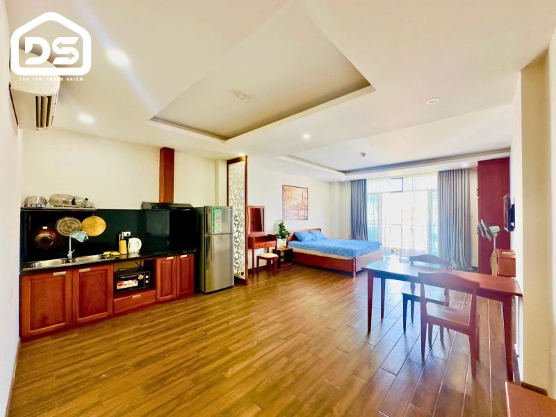60 sqm south‑facing apartment with city view