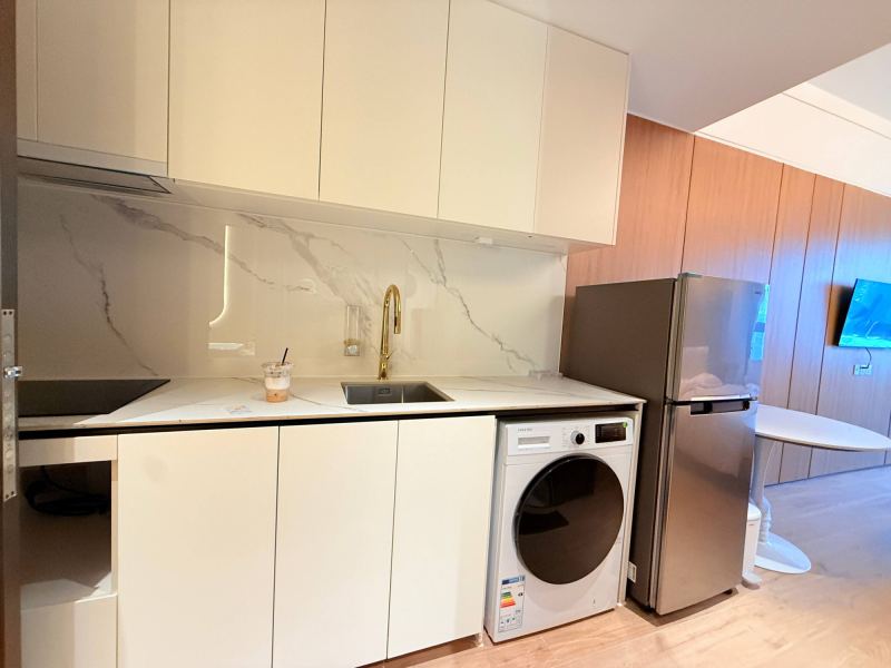 Studio Condo Vue Aston