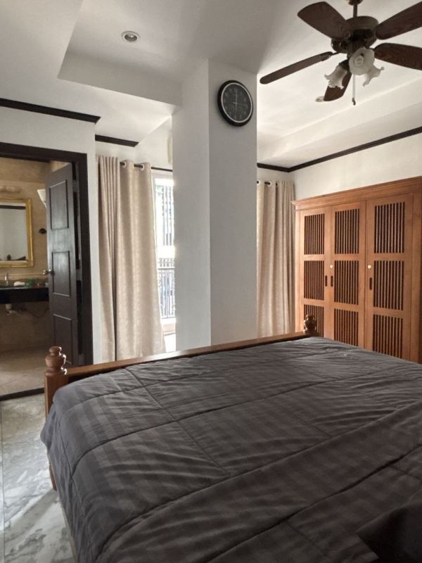 1-Bedroom Apartment in Siam Oriental Twins
