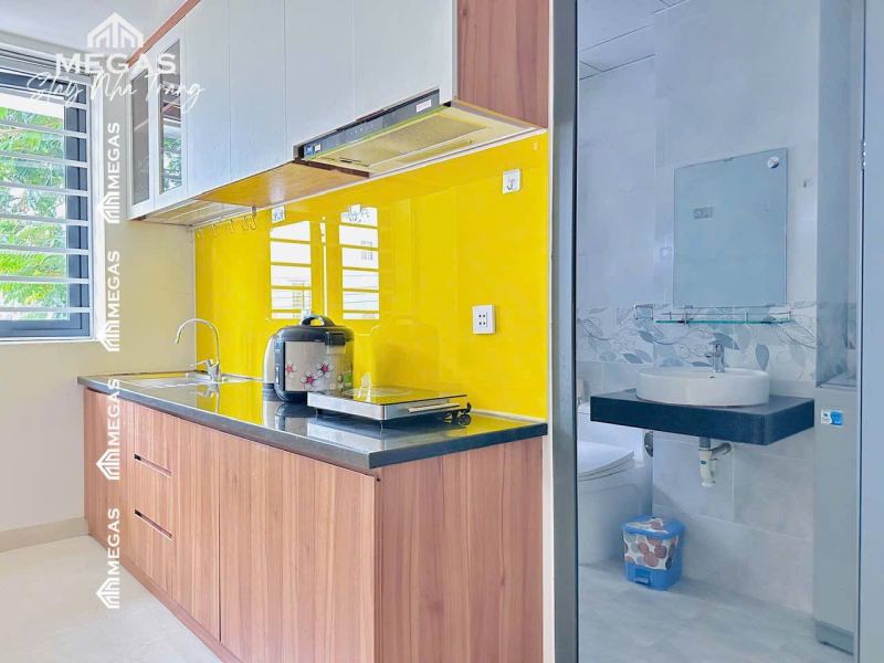 2-Bedroom Apartment in Duong Quang Ham