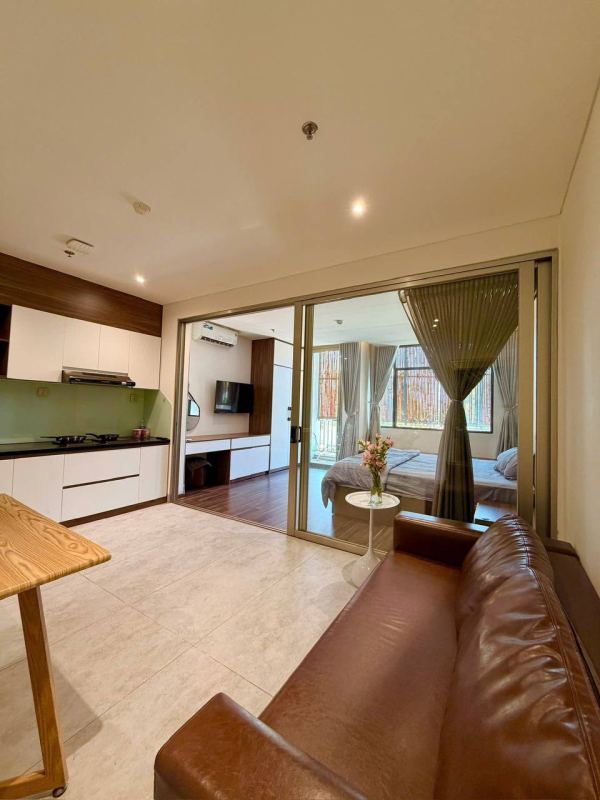 1 Bedroom Apartment on Duy Tan Street, Hai Chau