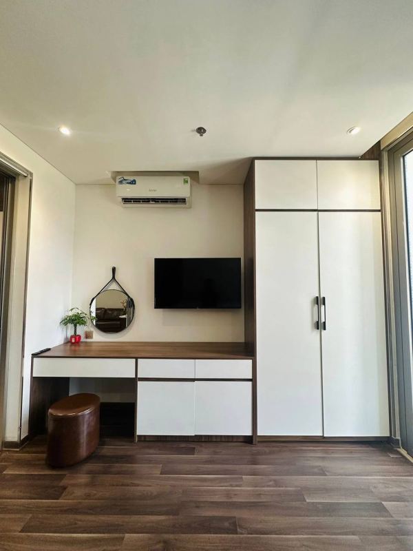 1 Bedroom Apartment on Duy Tan Street, Hai Chau