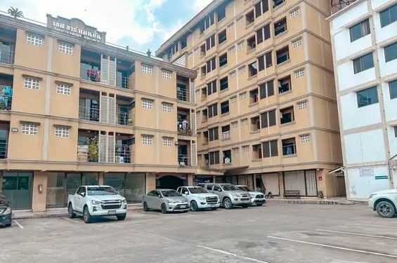 Apartment in SR Mansion