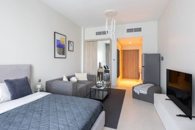 Studio in Sway Residence