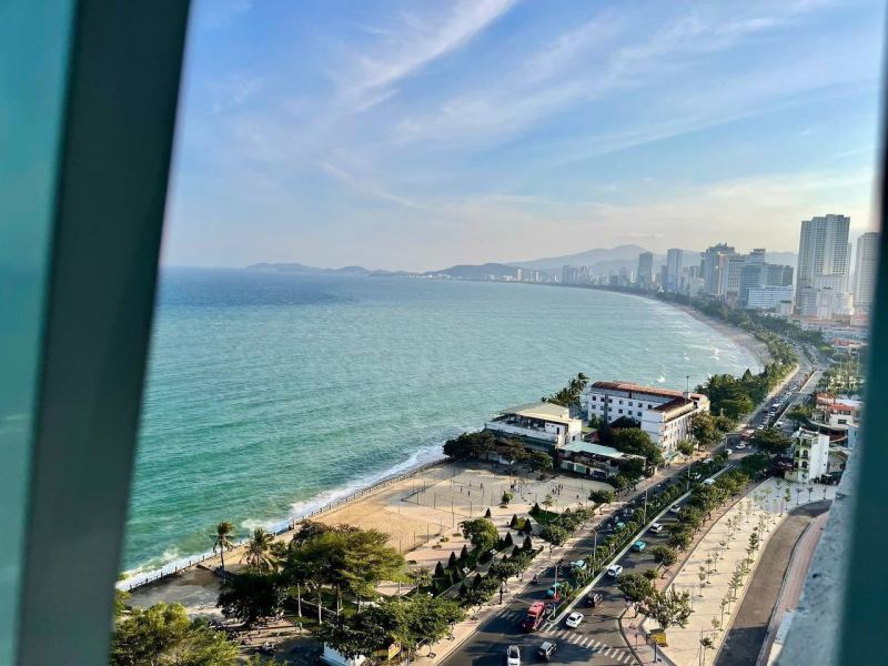 1 Bedroom Apartment with Sea View in Muong Thanh 04