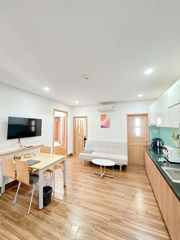 2BR apartment on My Khe 4 street