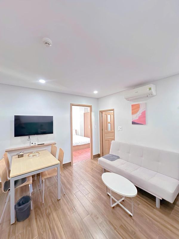 2BR apartment on My Khe 4 street