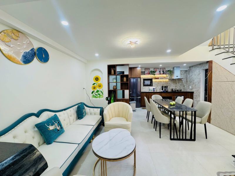 3 Bedroom Detached House