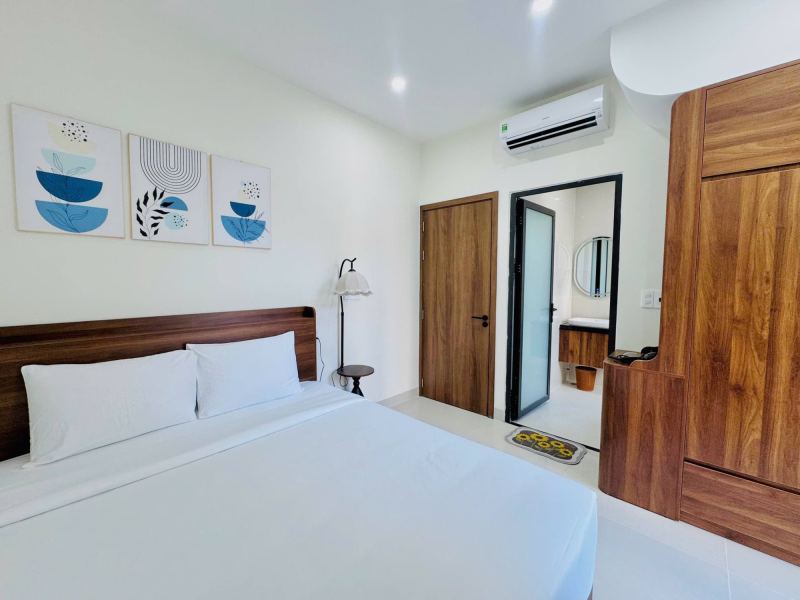 3 Bedroom Detached House
