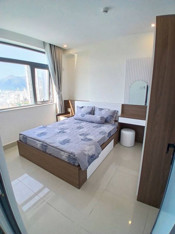 3 Bedroom Apartment in Napoleon Castle