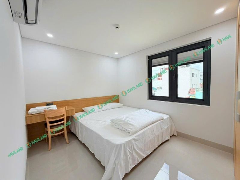 Brand-new studio building on Le Huu Trac