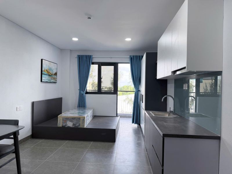 Studio Apartment with Balcony in Phan Huy Chu