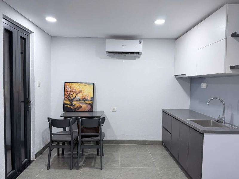 Studio Apartment with Balcony in Phan Huy Chu