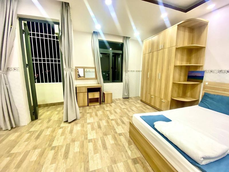 1 Bedroom Apartment with Balcony in Vinh Hai