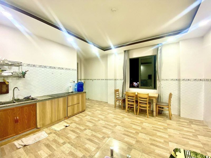 1 Bedroom Apartment with Balcony in Vinh Hai