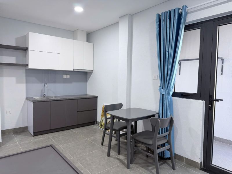 Brand New Studio with 2 Balconies on Phan Huy Chu Street