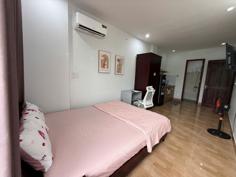 Studio Apartment with Balcony Room 303b in Do Bi Street