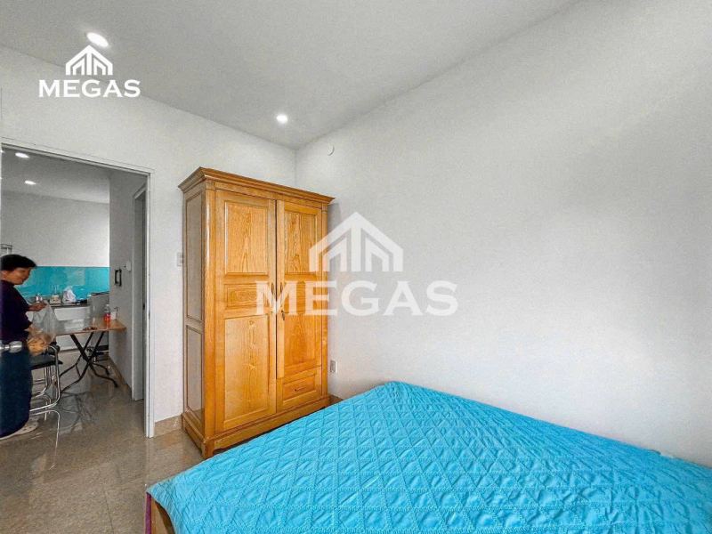 2 Bedroom Apartment with Balcony in Ha Quang 1