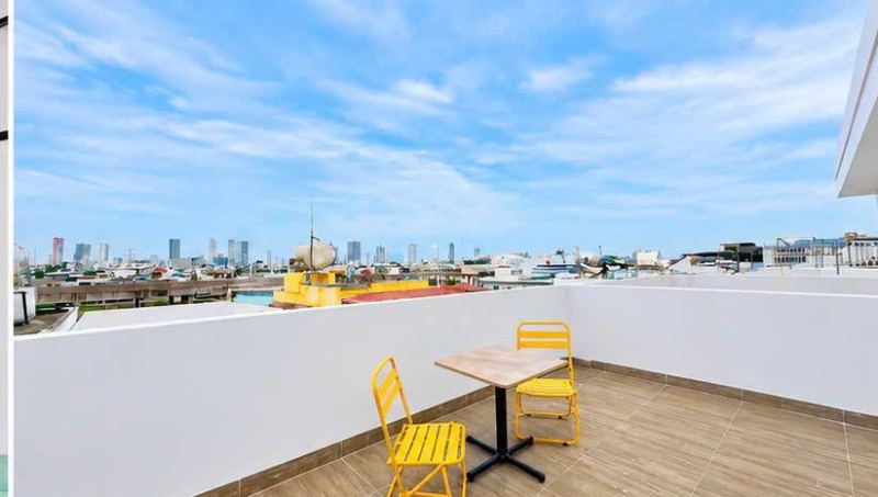 Penthouse studio on Thich Quang Duc street