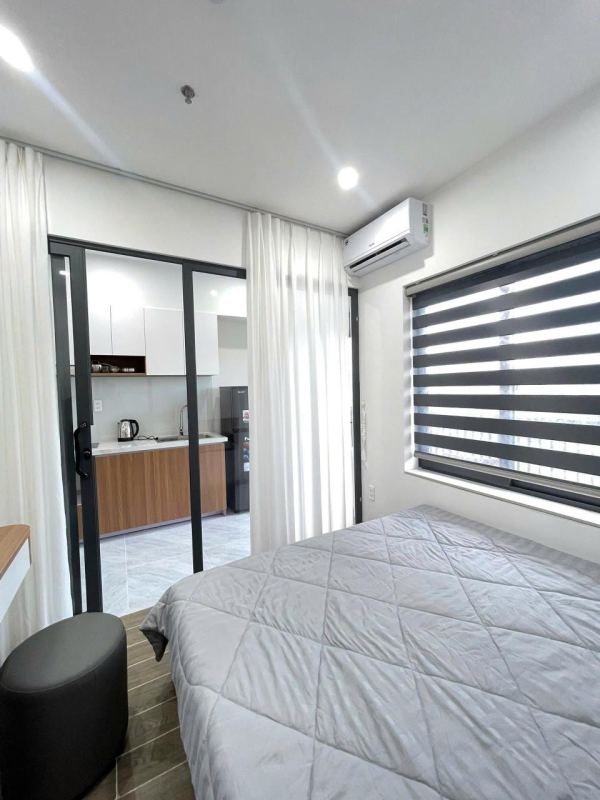 1BR apartment on To Hoai street