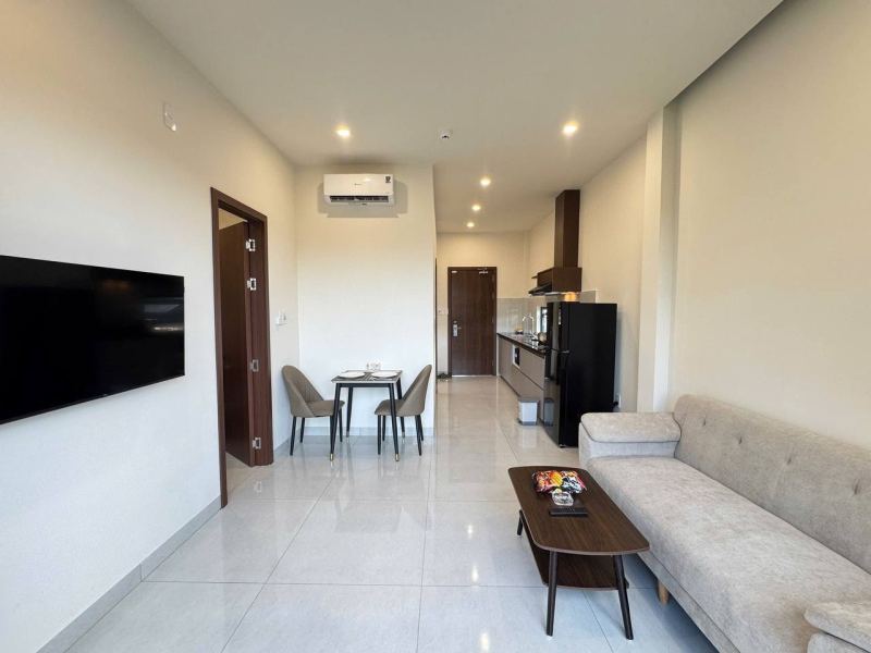 Pet-Friendly 1BR Apartment on Vo Nhu Hung Street