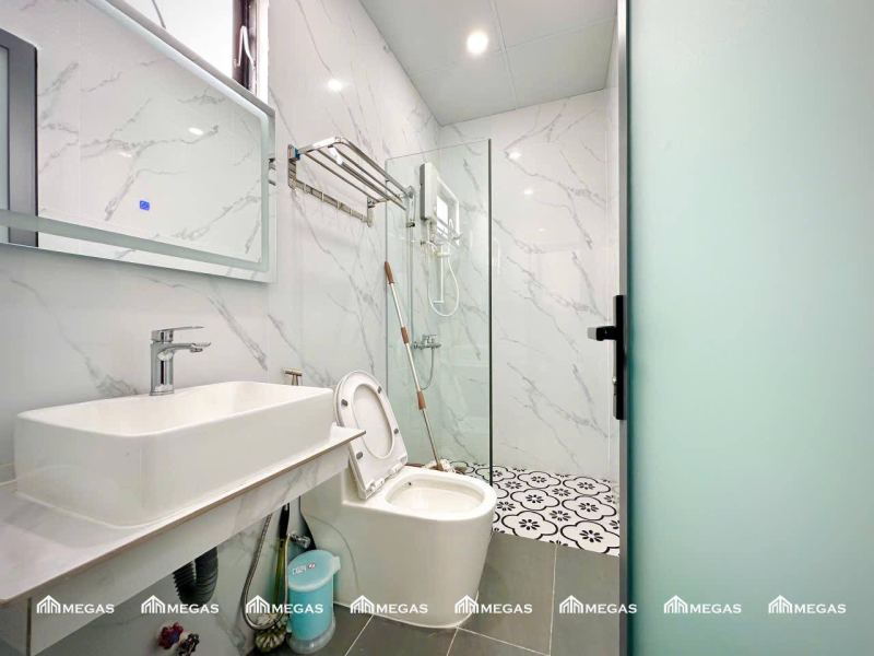 Premium 1-Bedroom Apartment with Balcony in Phuoc Hai