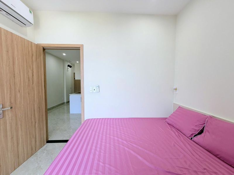 Cozy 2-Bedroom Apartment on Chu Huy Man Street