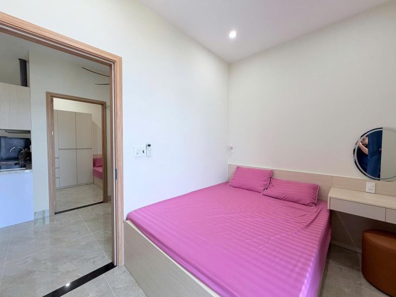 Cozy 2-Bedroom Apartment on Chu Huy Man Street