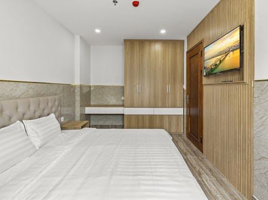 2 Bedroom Apartment with Pool Room 401