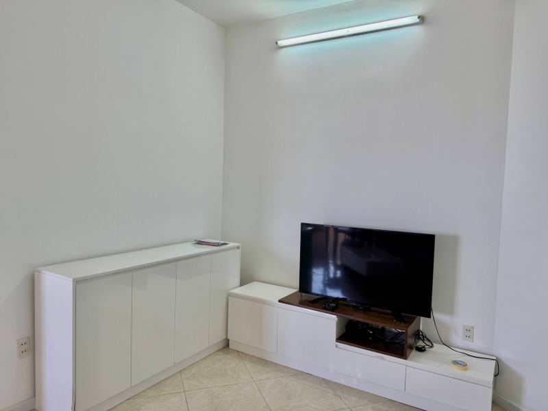 2BR Corner Apartment with Sea View in Muong Thanh 04