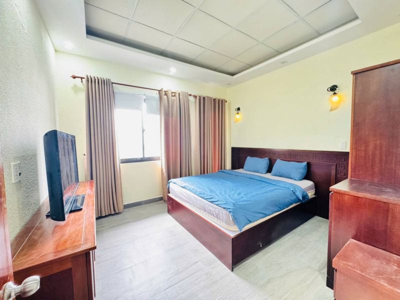 2-Bedroom Apartment on Le Quang Dao, My An