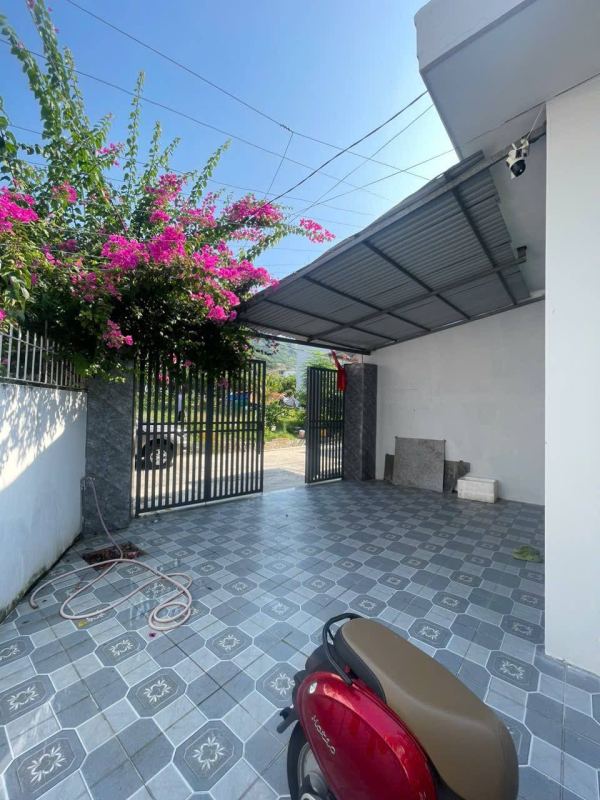 2BR House with Private Garden in Hon Xen