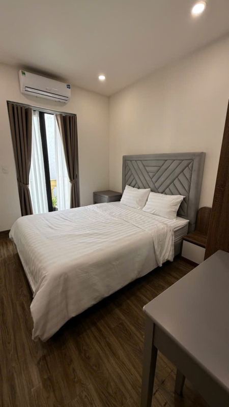1BR Apartment with Balcony on Khue My Dong 7