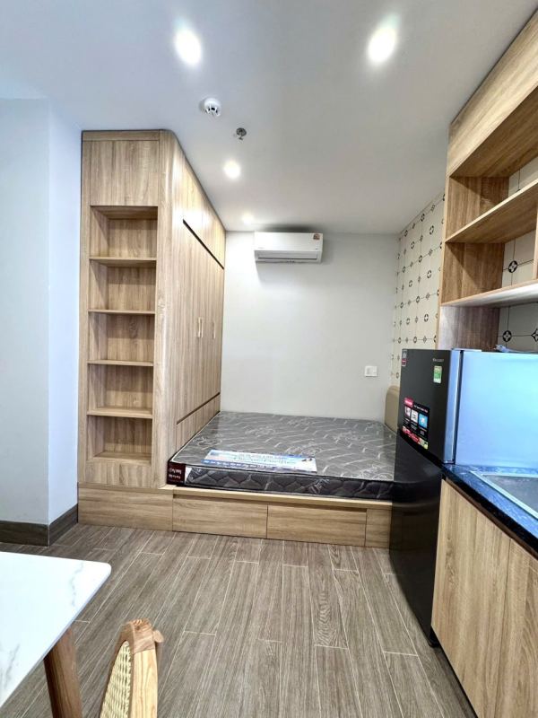 Studio Room 602 on Tran Quoc Hoan Street