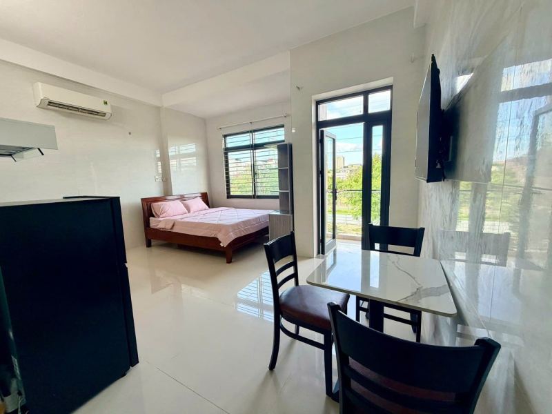 2 Bedroom Apartment Room 402 Nguyen Tu Gian street