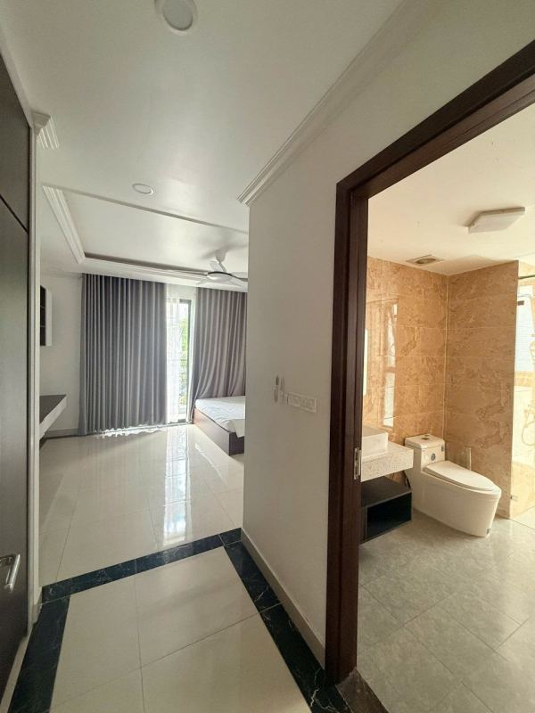 Five-Bedroom Villa in Sonasea