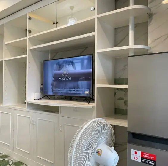Studio in Baan Ratchayothin Condo
