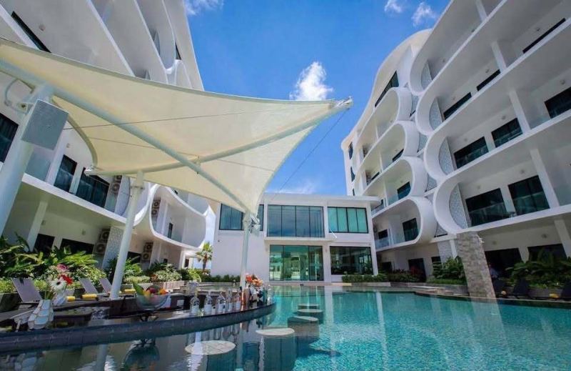 Studio Loft in Utopia Naiharn Residence