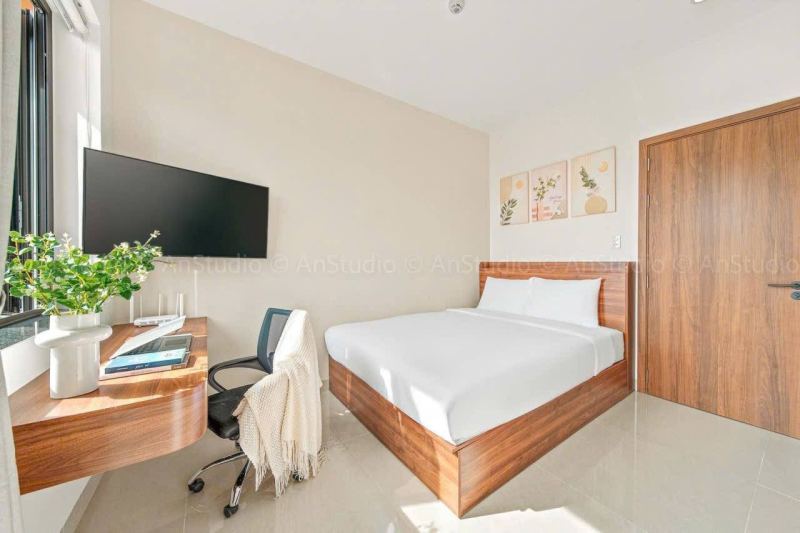 Brand-New 1-Bedroom Apartment in Trieu Viet Vuong