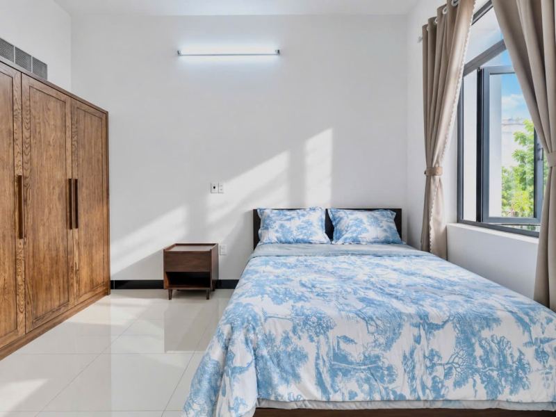 1 Bedroom Apartment with Balcony in Khue My - Room 301