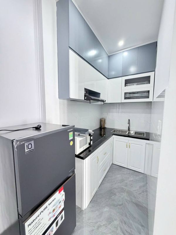 1BR Apartment on Pham Huu Kinh Street