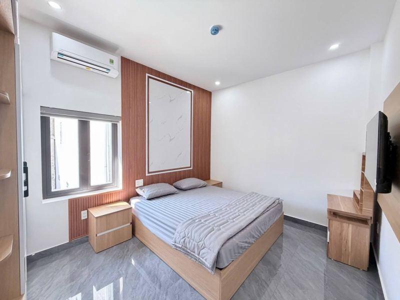 1BR Apartment on Pham Huu Kinh Street