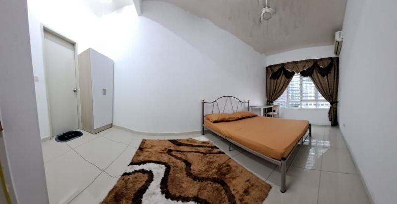 3BR 2-Storey House in Taman Kajang Baru