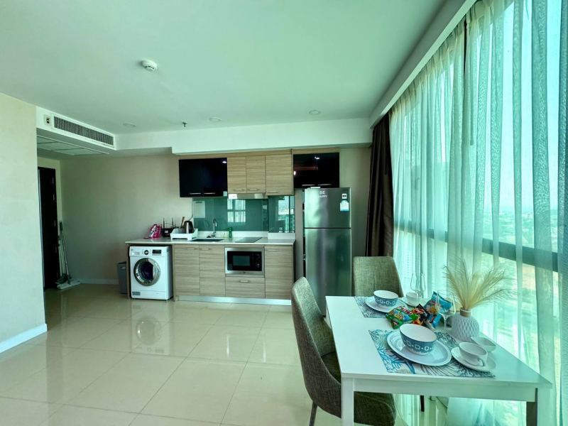 1 Bedroom Apartment in Dusit Grand Condo View